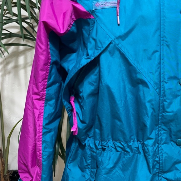 Columbia vintage 90s blue, pink, purple ski jacket - Picture 8 of 14